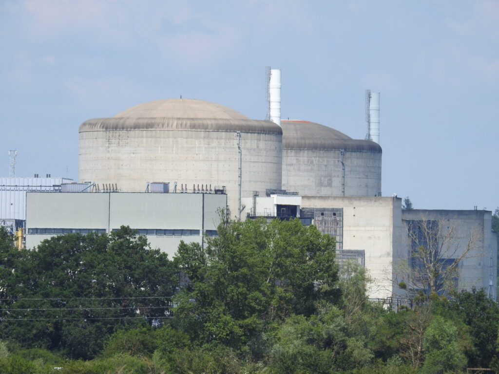 Bâtiments réacteur centrale Belleville